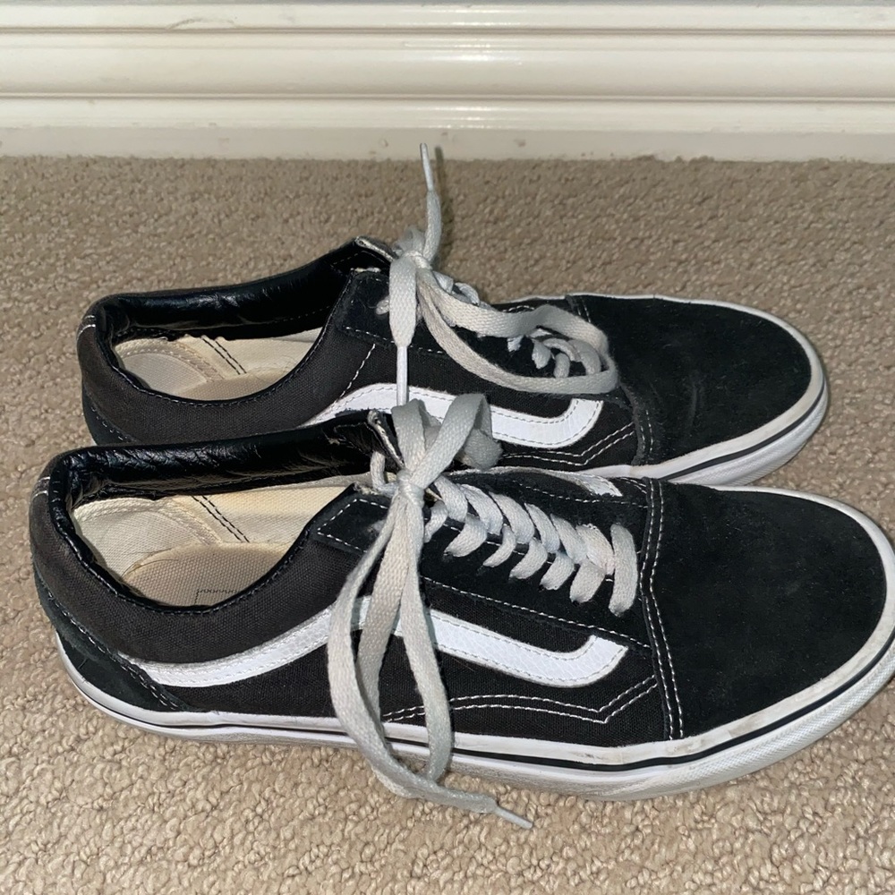 Black old skool vans